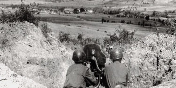 “Enver Hoxha nuk donte që t’i kishte në teritorin shqiptar këta refugjatë grekë komunistë, jo vetëm se shumë prej tyre ishin shumë problematikë, por sepse…”/ Ana e panjohur e “Provokacioneve të Gushtit 1949”