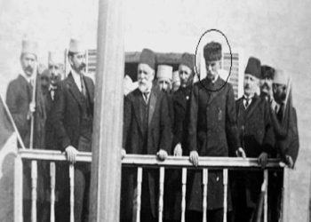 “Kur Ahmet Zogu, mori rrugën e kthimit për në Shqipëri, ai ka bujtur një natë së bashku me 200 burra, në shtëpinë e Halimit në Tetovë, pasi…”/ Historia e panjohur e patriotit të famshëm