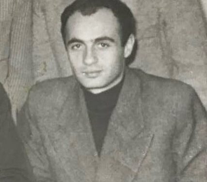 “Agim Gjakova është një nga figurat më interesante dhe jetëgjatë të letërsisë shqipe, ka një histori njerëzore dhe krijimitari të jashtëzakonëshme, pasi…”/ Refleksionet e publicistes së njohur nga SHBA-ja