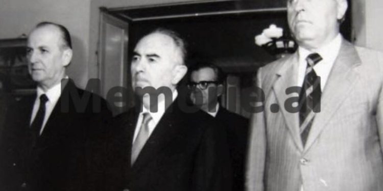 “Kur Spiro Dede tha se i kishte sugjeruar PD-së për nënkryetar Kuvendi, A. Meksin dhe Llambi Gegprifti tha se është më i miri që kanë, Ramiz Alia i pyeti…”/ Mbledhja e Byrosë, 11 prill ‘91