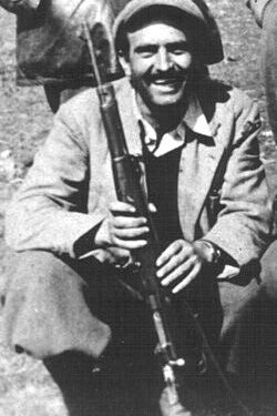“Malazezi Pajkoviç, drejtues në zonën e Kosmetit, gjatë një takimi me Ndue Pjetrin i tha: ‘Ti e ke vrarë Bardhok Bibën? Ke vrarë një komunist të rrallë, një hero të vërtetë dhe…”/ Dokumentet sekrete të CIA-s