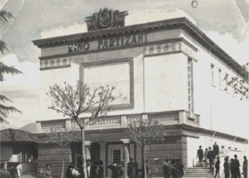 “Në ’74-ën, Koçon e larguan nga Tirana, pasi atë vit u diplomuan bijtë e ‘Bllokut’ të udhëheqjes dhe të vetë Enver Hoxhës, të cilat duhet që…”/ Historia e panjohur e arkitektit dhe urbanistit të famshëm