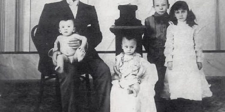 “Me drejtorin e revistës ‘La Nazione Albanese’, z. Anselmo Lorencio, mik i madh i shqiptarëve, ai botoi shkrimin me titull ‘Shqipëria e Shqiptarëve’, i cili…”/ Historia e panjohur e patriotit tiranas