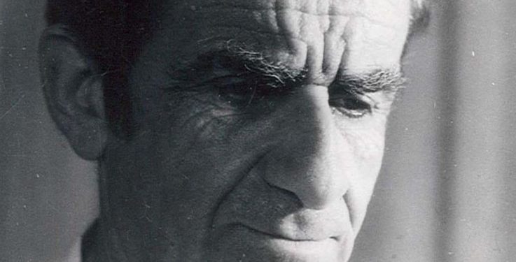 “Unë dua të shtoj, se s’ka ekzagjeruar shumë ai që ka thënë se; mund ta vrasësh një njeri me pamjen e një ndërtese, siç mund ta vrasësh me sëpatë…”/ Diskutimi i arkitektit Petraq Kolevica, në 1971-in