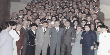 “Politika s’bëhet me inat, pasi që nga koha e luftës në SHBA-ës kanë ndryshuar 15 administrata, por me këtë s’dua të them se do vendosim marrëdhënie me…”/ Fjala e Ramiz Alisë në Byro, 25 dhjetor ’89