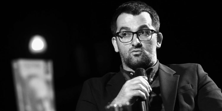 “Në 1959, Adem Demaçi e ka pranuar para hetuesëve, se u kishte sugjeruar shokëve për të vrarë Dushan Mugoshën dhe Fadil Hoxhën e, pas atentatit, t’u vihej një…”/ Ana e panjohur e ish-udhëheqësit të Kosovës