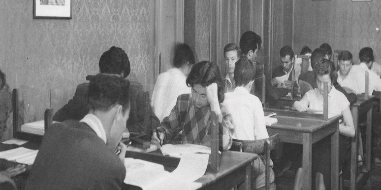 “Në 91-in, pasi mbaruam vizitën dhe dolëm jashtë, prof. Ducellier më tha i tronditur: Luan, profesor Buda qenka shumë i varfër…”/ Dëshmia e rrallë e historianit të njohur, për ish-kreun e Akademisë