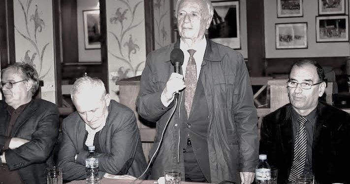 “Agim Gjakova është një nga figurat më interesante dhe jetëgjatë të letërsisë shqipe, ka një histori njerëzore dhe krijimitari të jashtëzakonëshme, pasi…”/ Refleksionet e publicistes së njohur nga SHBA-ja