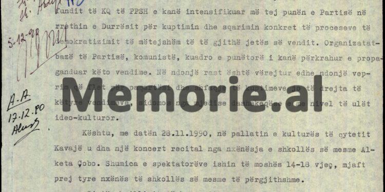 “Pas koncertit, një grup prej 50 vetash afër Pallatit të Kulturës hodhi parrulla armiqësore si: ‘Poshtë qeveria e Enver Hoxhës’, ‘Liri-demokraci’, ‘Rroftë Ismail Kadareja’…”/ Raporti për Ramiz Alinë, 4 dhjetor ‘90