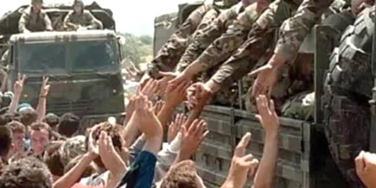 “Në masakrën e Prekazit të Skenderajt, më 5 – 7 mars 1998, u vranë 59 shqiptarë, nga të cilët 55 nga lagjja e Jasharajve…”. Dëshmia e publicistit të njohur për masakrat serbe në Kosovë, 1998-‘99