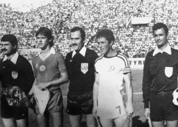 “Unë dhe Pernaska i blemë në Budapest në ’72-in dhe i sollëm në Tiranë, ku akoma s’njihej ajo lojë, por kur ajo u përhap kudo, na thirrën në Klub dhe…”/ Dëshmia e rrallë e Faruk Sejdinit, për goglat përplasëse