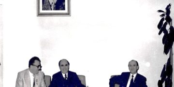 “Shoku Koço Kokëdhima gëzon respekt në radhët e rinisë, djalë me kulturë, por shokët drejtues të Partisë kanë vërejtje për të; ‘mendjemadh, i nxituar dhe…”/ Raporti i Fatos Nanos për Ramiz Alinë, shtator 1990