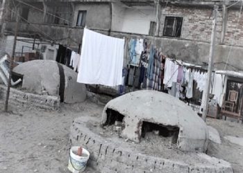 “Pas 10 vjetësh qeveria komuniste e Enver Hoxhës të paktën 10 për qind e popullsisë e ka futur në burgje e kampe përqendrimi e pune të detyruar, si ‘armiq të popullit’ dhe…”/ Dokumentet sekrete të CIA-s