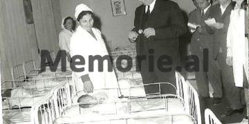 “Gjatë vitit 1971, mortaliteti te fëmijët 0-1 vjeç ka qenë shumë i lartë, pasi kanë vdekur 7.027 foshnje!” / Zbulohet dokumenti i vitit ’72 që alarmoi udhëheqjen e PPSH-së