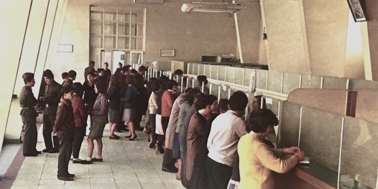 “Eni me Elbasanin, kabina 7; Eni me Elbasanin kabina 7; Daku me Lushnjën të mos presë, personi nuk është paraqitur…”/ Historia e Post-Telegrafës Shqiptare, nga periudha e Monarkisë, deri në vitet ’90-të
