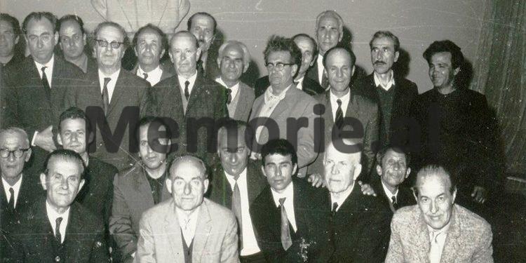 “Shuteriqi na krijonte mundësi që të takoheshim dhe të bisedonim e, në vitin 1974, ndërsa unë dhe grupi im i Pilurit ishim në Tiranë me këngën ‘Nga kjo baltë e kësaj toke’, ai…”/ Kujtimet e “Lasgushit të Bregut”