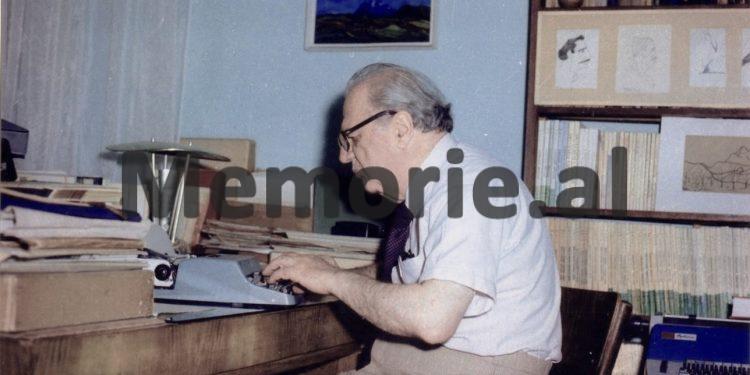 “Shuteriqi na krijonte mundësi që të takoheshim dhe të bisedonim e, në vitin 1974, ndërsa unë dhe grupi im i Pilurit ishim në Tiranë me këngën ‘Nga kjo baltë e kësaj toke’, ai…”/ Kujtimet e “Lasgushit të Bregut”