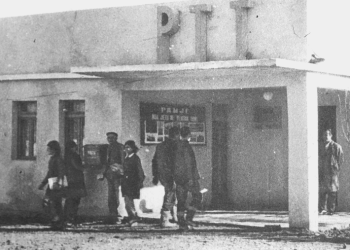 “Eni me Elbasanin, kabina 7; Eni me Elbasanin kabina 7; Daku me Lushnjën të mos presë, personi nuk është paraqitur…”/ Historia e Post-Telegrafës Shqiptare, nga periudha e Monarkisë, deri në vitet ’90-të