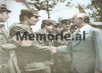 “Me konsolidimin e pushtetit të Ramiz Alisë, kanë nisur zhurmat e një prishjeje mes tij dhe të vesë së Hoxhës, pasi Nexhmija dhe fraksioni i saj kërkojnë që…”/ Dokumentet sekrete të CIA-s