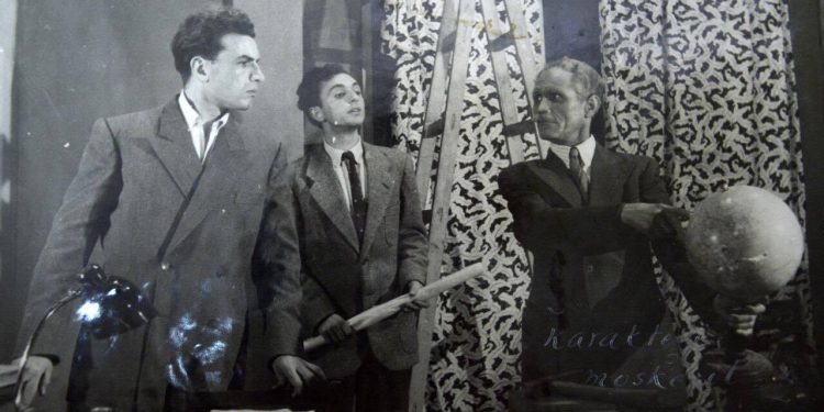 “Kur binte shi dhe njerëzit mbylleshin në shtëpi, nga lagjja e ‘Tiranës së Re’, ai dilte për dore me nusen e re 17 vjeçare duke bredhur rrugëve dhe nën errësirën e pishave të Teatrit…”/ Historia e trishtë e aktorit të famshëm