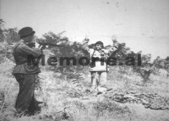 “Kur Abaz Ermenji u pyet a e shikonte mundësinë e përmbysjes prej Titos të qeverisë Hoxha, ai tha Tito nuk kishte shumë mbështetës në Shqipëri dhe…”/ Zbulohen dokumentet sekrete të CIA-s