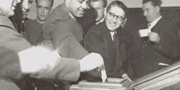 “Gjatë darkës në ambasadën jugosllave, Omer Nishani kritikoi hapur Enver Hoxhën. se punët po shkonin keq me rindërtimin e vendit, kurse Enveri nuk lëviz nga zyra dhe…”/ Dokumentet sekrete të britanikëve