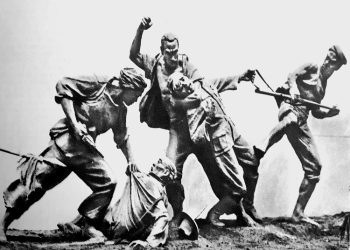 “Gjatë përurimit të ekspozitës, Enver Hoxha takoi edhe dy artistët kinezë që e shoqëronin atë, piktorin Lao Çun Pin dhe skulptorin Çan Su In, por ata nuk ishin autorët…”/ Dëshmia e Kujtim Buzës