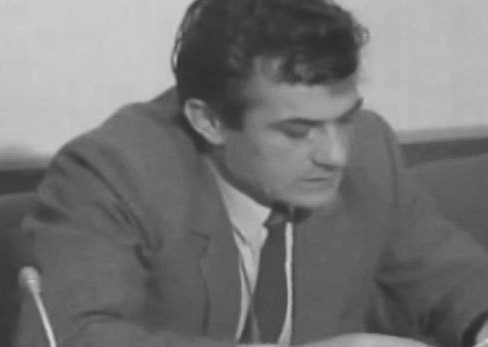 “Në Japoni, që në klasën e parë u thonë fëmijëve: ‘vendi ynë është i varfër, prandaj duhet të mësojmë e të punojmë’, kurse në shkollën tonë…”/ Diskutimi Gramoz Rucit në plenumin e 11-të të Komitetit Qendror, korrik ‘90