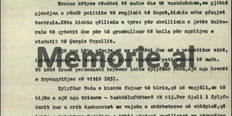 “Drama ku Enveri luante rolin e Zylyftar Podës, u dha në sallën e liceut në korrik 1928 dhe të ardhurat nga biletat shkuan për statujën e Çerçiz Topullit…”/ Biografia e panjohur e Enver Hoxhës e 1969