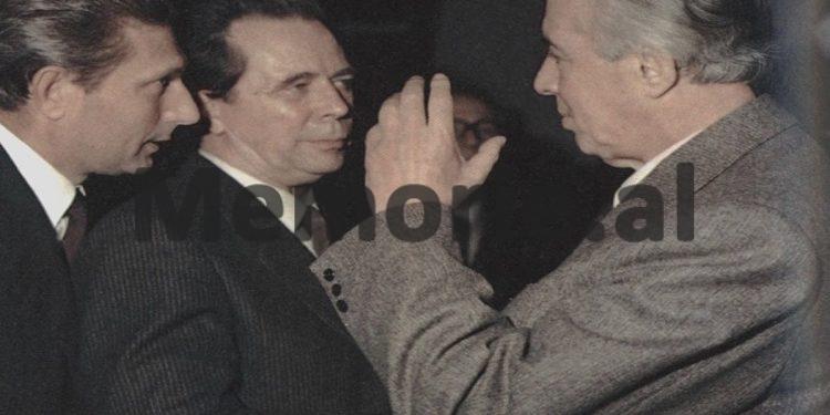 Zbulohen dokumentet “tepër sekrete” të ish-Komitetit Qendror të PPSH-së: Si akordoi Ramiz Alia dhe Foto Çami rreth 5 milionë dollar, në vitet 1986-1991…?! Emrat që përfituan dhe ata që firmosën