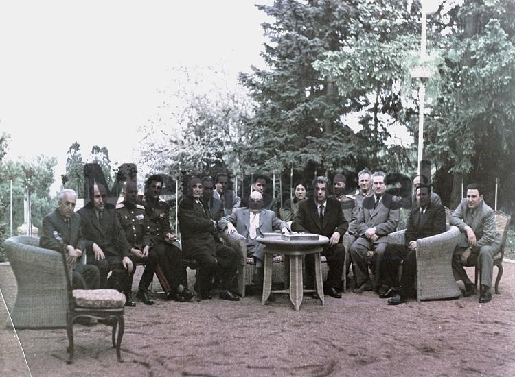 “Balluku ishte i paaftë t’u jepte një përgjigje delegatëve, prandaj telefonoi Enver Hoxhën e Mehmet Shehun dhe u tha të ktheheshin menjëherë në Tiranë, pasi…”/ Dokumentet sekrete t