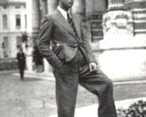 “Vasil Gjymyshana nga Berati tregonte; Enveri është sjellë ndaj meje si prind, përzemërsia dhe dashuria e madhe që tregonte për mua, shtëpinë e tij e kisha si…”/ Biografia e panjohur e Enver Hoxhës e 1969